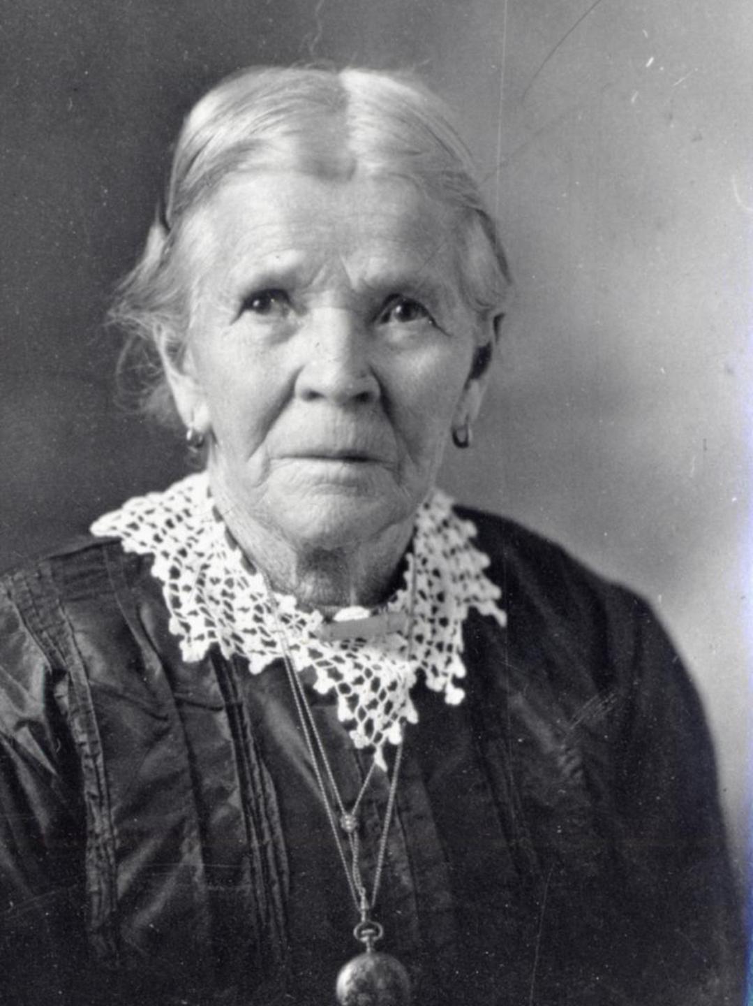 Charlotte Crockett (1843 - 1923) Profile